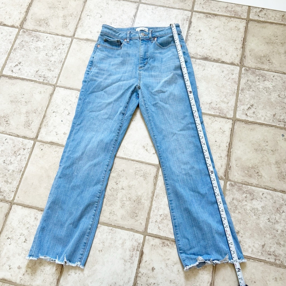 Made and Loved Loft The Kick Crop Light Denim Ankle Pants Fringe Hem Stretch - Picture 10 of 12